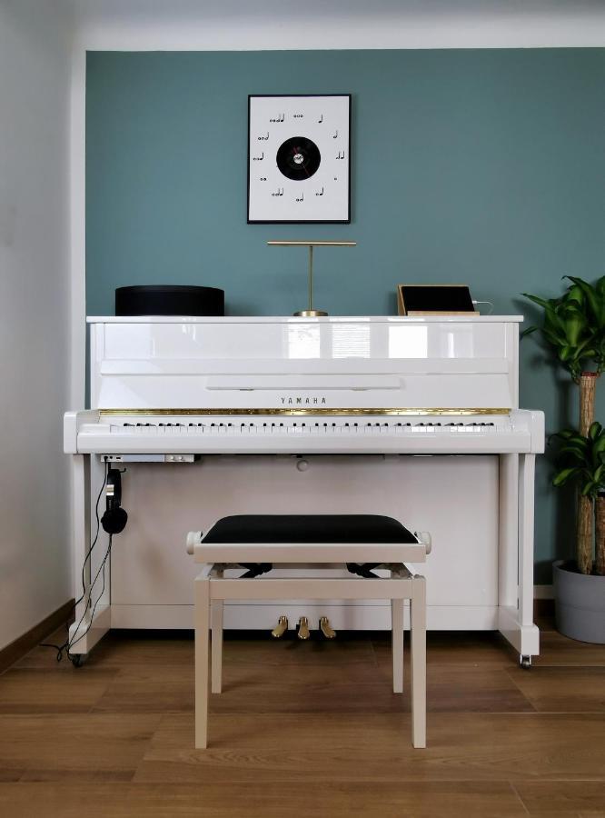Neues City Center Piano Appartement Mit Netflix Klagenfurt am Woerthersee Kültér fotó