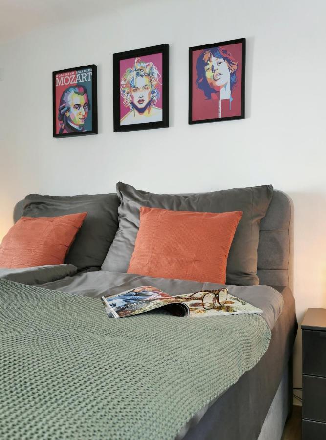 Neues City Center Piano Appartement Mit Netflix Klagenfurt am Woerthersee Kültér fotó