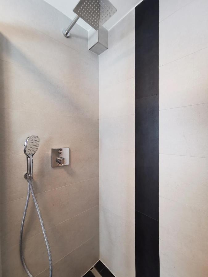 Neues City Center Piano Appartement Mit Netflix Klagenfurt am Woerthersee Kültér fotó