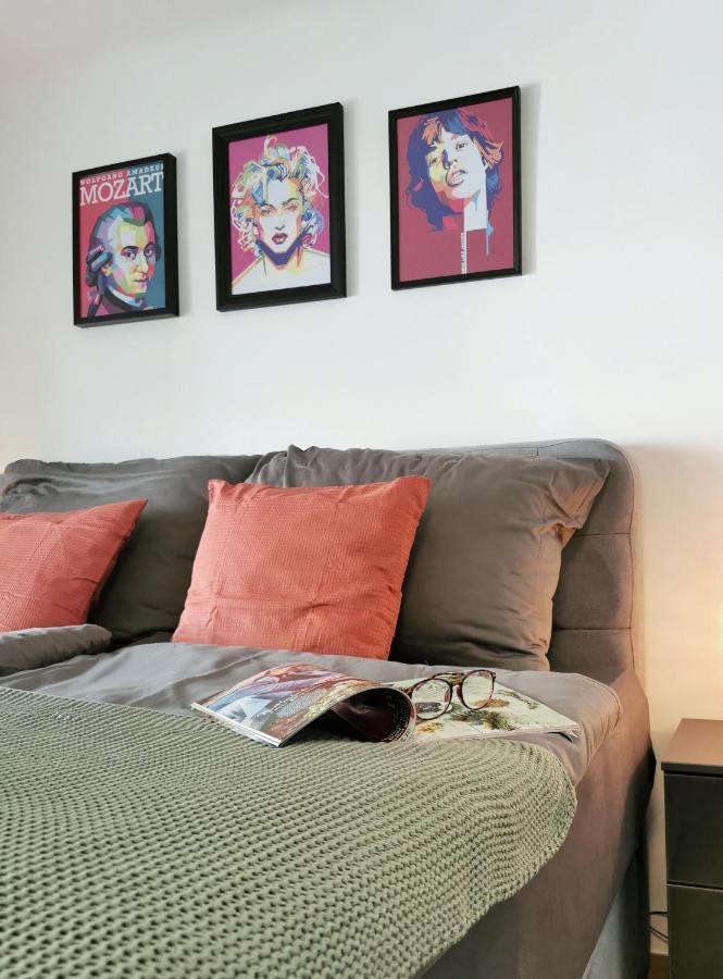 Neues City Center Piano Appartement Mit Netflix Klagenfurt am Woerthersee Kültér fotó