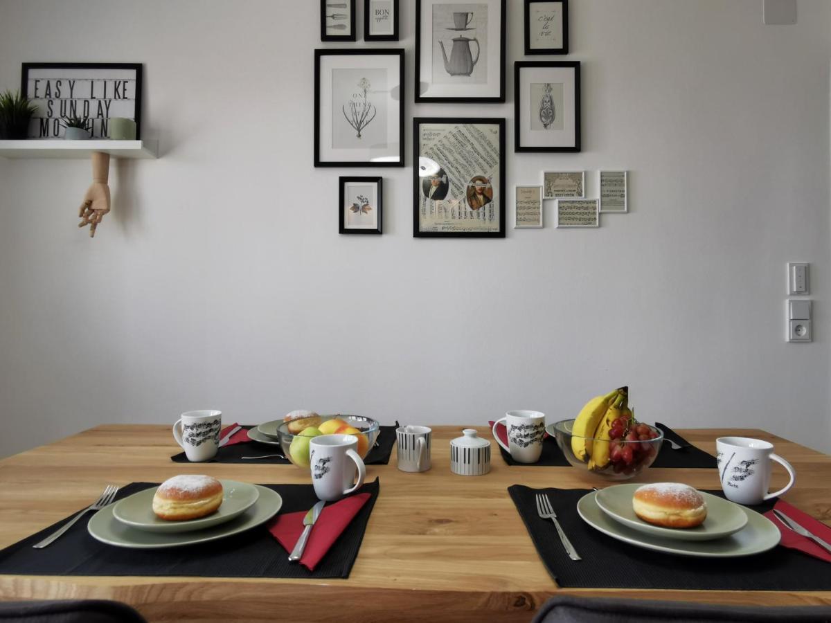 Neues City Center Piano Appartement Mit Netflix Klagenfurt am Woerthersee Kültér fotó