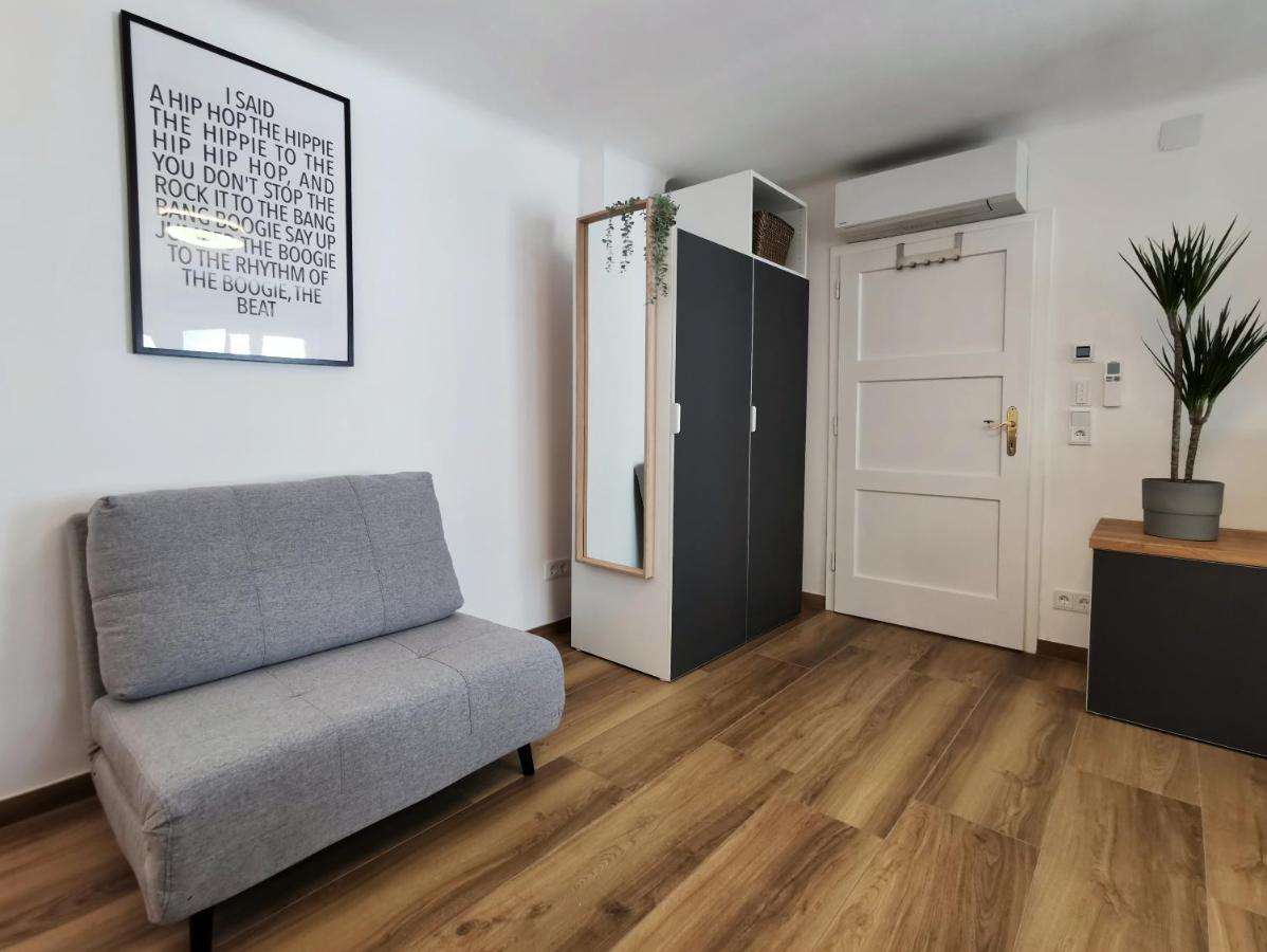 Neues City Center Piano Appartement Mit Netflix Klagenfurt am Woerthersee Kültér fotó
