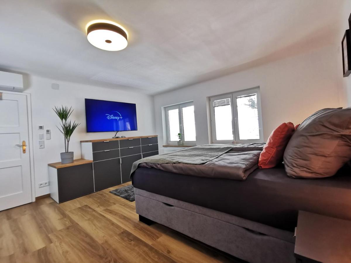 Neues City Center Piano Appartement Mit Netflix Klagenfurt am Woerthersee Kültér fotó